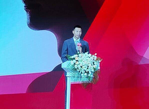 ” 专访郭富城：我没有偶像包袱，喜欢颠覆性角色 2021-04-30 “聊聊未来还想挑战怎样的角色？