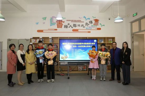 虽然这种语言模型可以完成一些基本的配音，但是汐玥认为想要完全替代配音员，还有一段时间要走，因为配音工作是一种强情感表达。