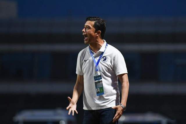 X与光同尘联合打造「AI影像全能班」_电影策划_ 消息 首页 新闻 视频 大片 影库 CCTV6 VIP影院 搜索 电影 星闻 独家 更多 专题 图片 视频 滚动 首页 新闻 大片 影库 CCTV6 VIP影院 客户端 电影网>新闻>原创深度策划 X与光同尘联合打造「AI影像全能班」 时间：2025.09.17 ： ： 专稿 AI，正在以席卷之势重塑每一个行业。