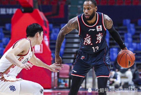他第一个找的是张寒晖，晚上李德仲就讲，东北九一八之后那些惨状，他经常掉泪，所以说张寒晖对此印象非常深刻。