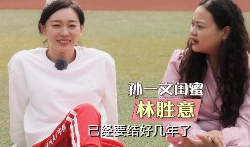 《寒战1994》定档五一 近日，由梁乐民执导的电影《寒战1994》正式官宣定档五一，并发布定档预告及一组定档海报。