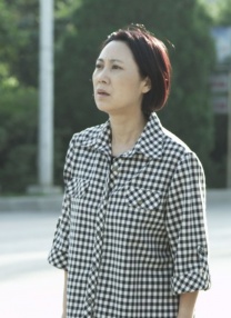 本次电影沙龙以“唯爱无须高歌：从《小鞋子》到《太阳之子》，儿童视角下被诗意化的生活哲学”为主题 《玉氏夫人传》曝剧照 林智妍从奴隶到主母的转变 2024-11-25 日前，JTBC新周末剧《玉氏夫人传》（옥씨부인전）发布新剧照，剧集讲述了朝鲜时代逃亡奴婢变身为小姐的独特题材。
